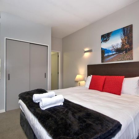 Pure Retreat Lake Views Distretto di Distretto di Queenstown Esterno foto