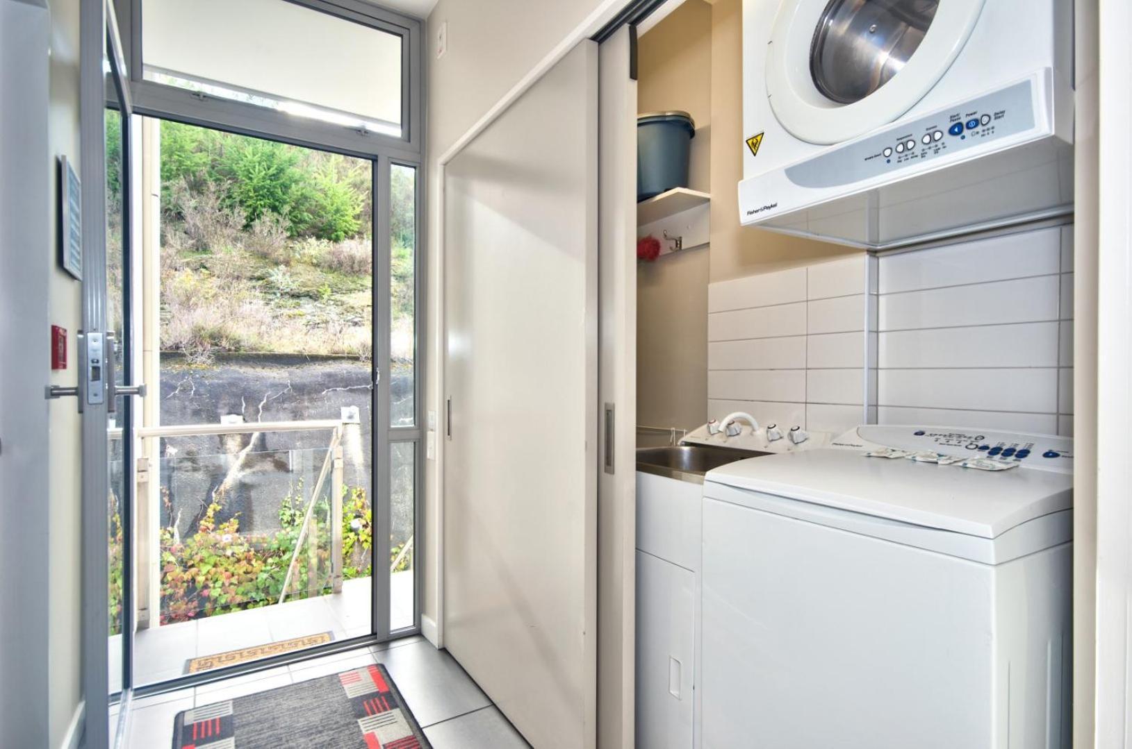 Pure Retreat Lake Views Distretto di Distretto di Queenstown Esterno foto