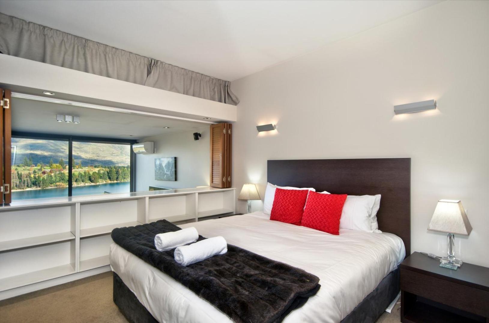 Pure Retreat Lake Views Distretto di Distretto di Queenstown Esterno foto